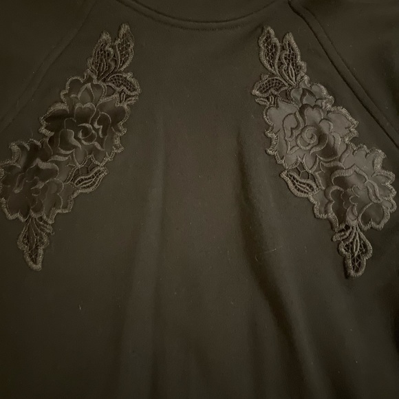 Lululemon Embroidered Floral Sweatshirt - Picture 6 of 7